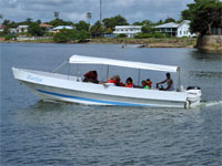 GtB Requena Watertaxi on the Way to Puerto Barrios