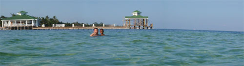 GtB Fun and relaxing in the Water
                                  of Ambergris Caye