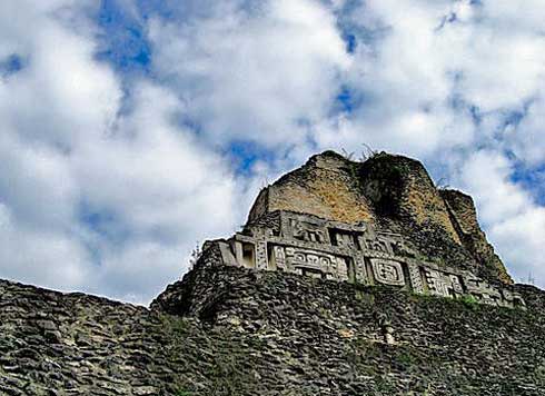 Die Xunantunich Maya Ruin in Belize